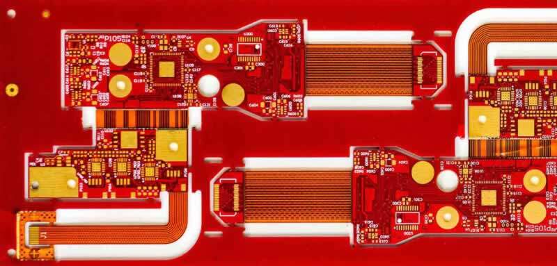Sztywne i elastyczne płytki PCB: materiały, DFM i wpływ na koszty