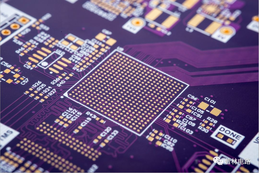 Opcje wykończenia powierzchni PCB: płytki ENIG kontra płytki ze złotem galwanicznym