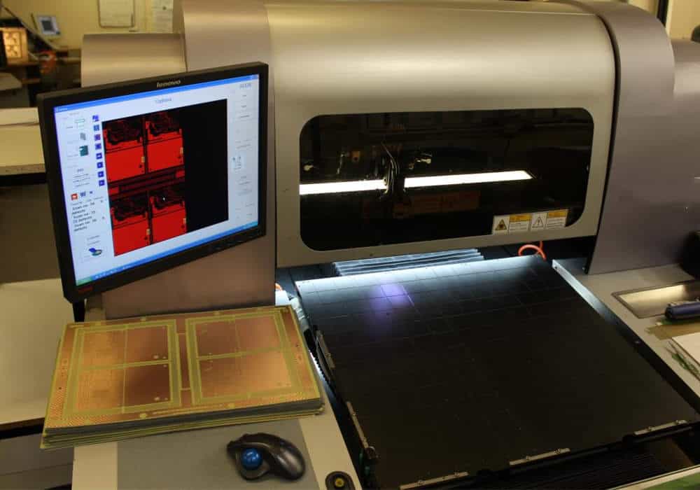 Zanurz się w technologię automatycznej kontroli optycznej: Zapewnienie jakości produkcji płytek PCB
